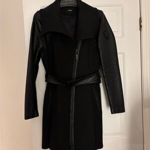 RUDSAK Black Trench Coat with Sleek Modern Design